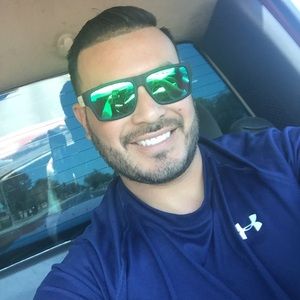 Meet your Posher, Daniel